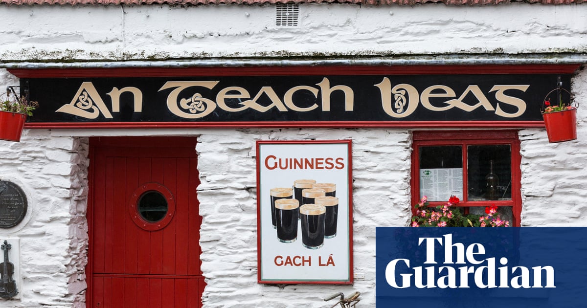 Lashes, langers, bozzers and belly bachelors: a new book decodes Cork’s local slang | Ireland