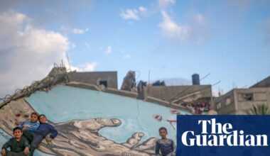 Save the Children clashes with Labour after accusing Starmer of ‘complicity’ in Gaza deaths | Trade policy