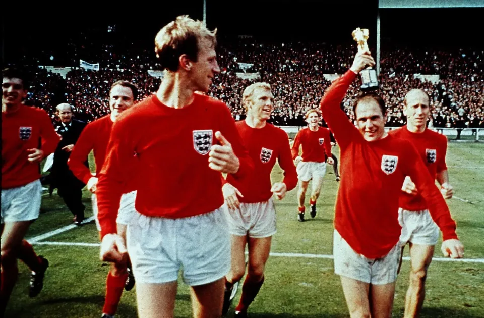 Jack Charlton celebrates winning the 1966 World Cup
