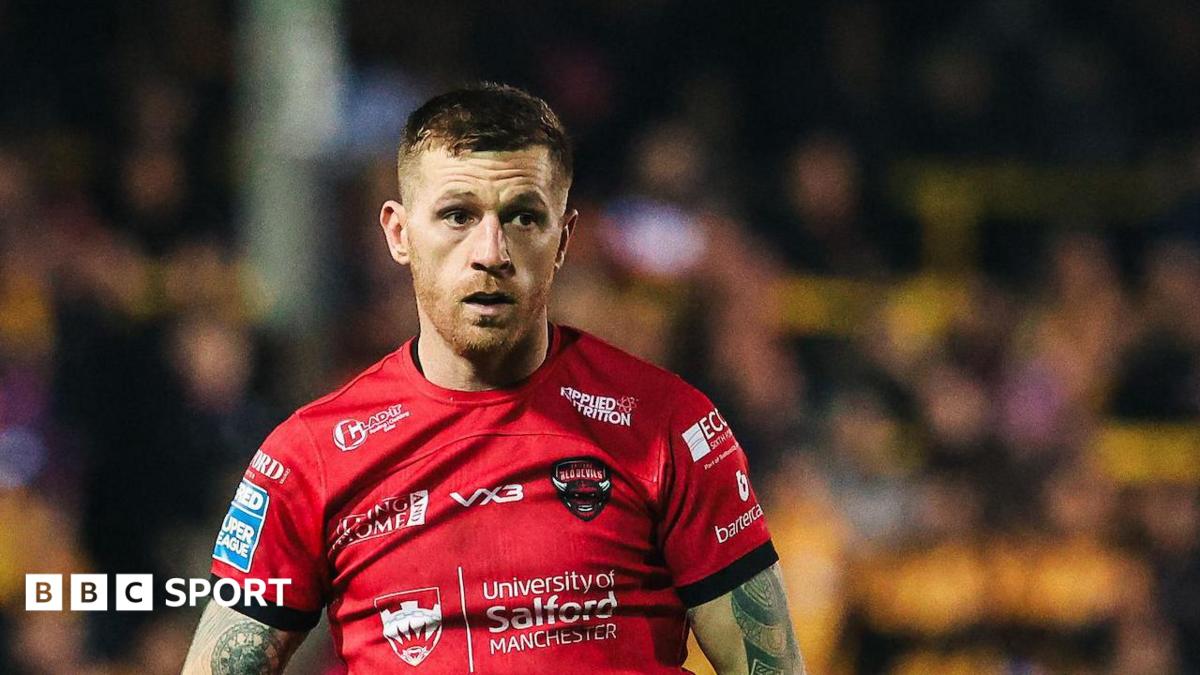 Marc Sneyd in action for Salford Red Devils