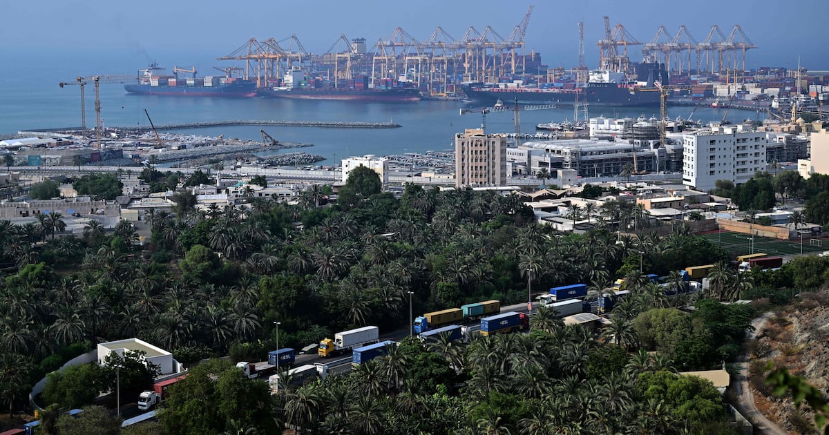 UAE's non-oil foreign trade up 13% in first half of year to Dh1.9 trillion