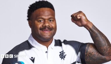 Virimi Vakatawa in action for the Barbarians