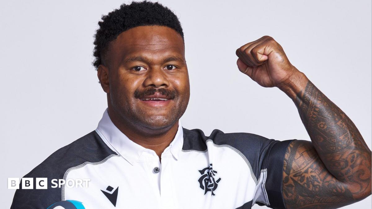 Virimi Vakatawa in action for the Barbarians