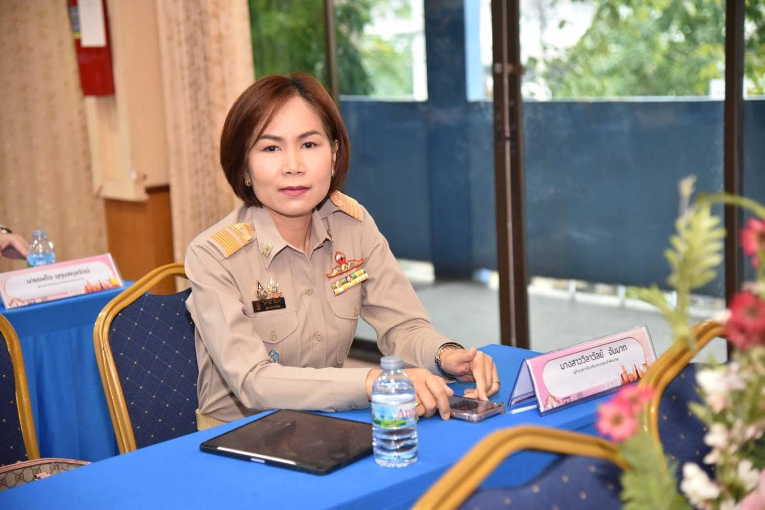 Wilaiwan: 'Students monitor issues'