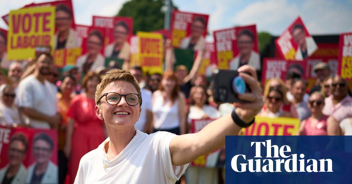 Polls open in Greater Manchester mayoral byelection overshadowed by new PM and Farage’s antics | Greater Manchester mayoralty byelection 2026