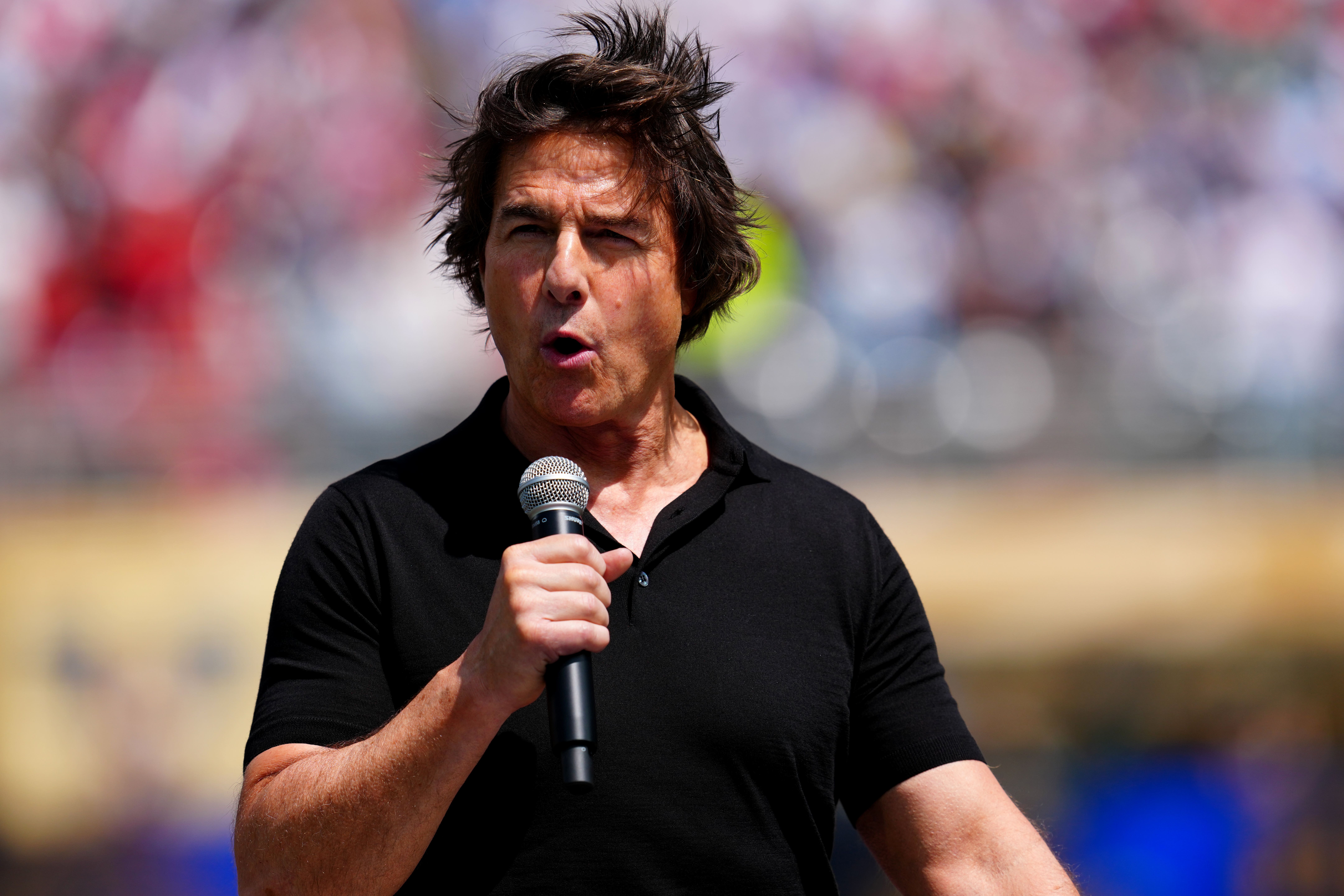 Tom Cruise gave a speech at the closing ceremony