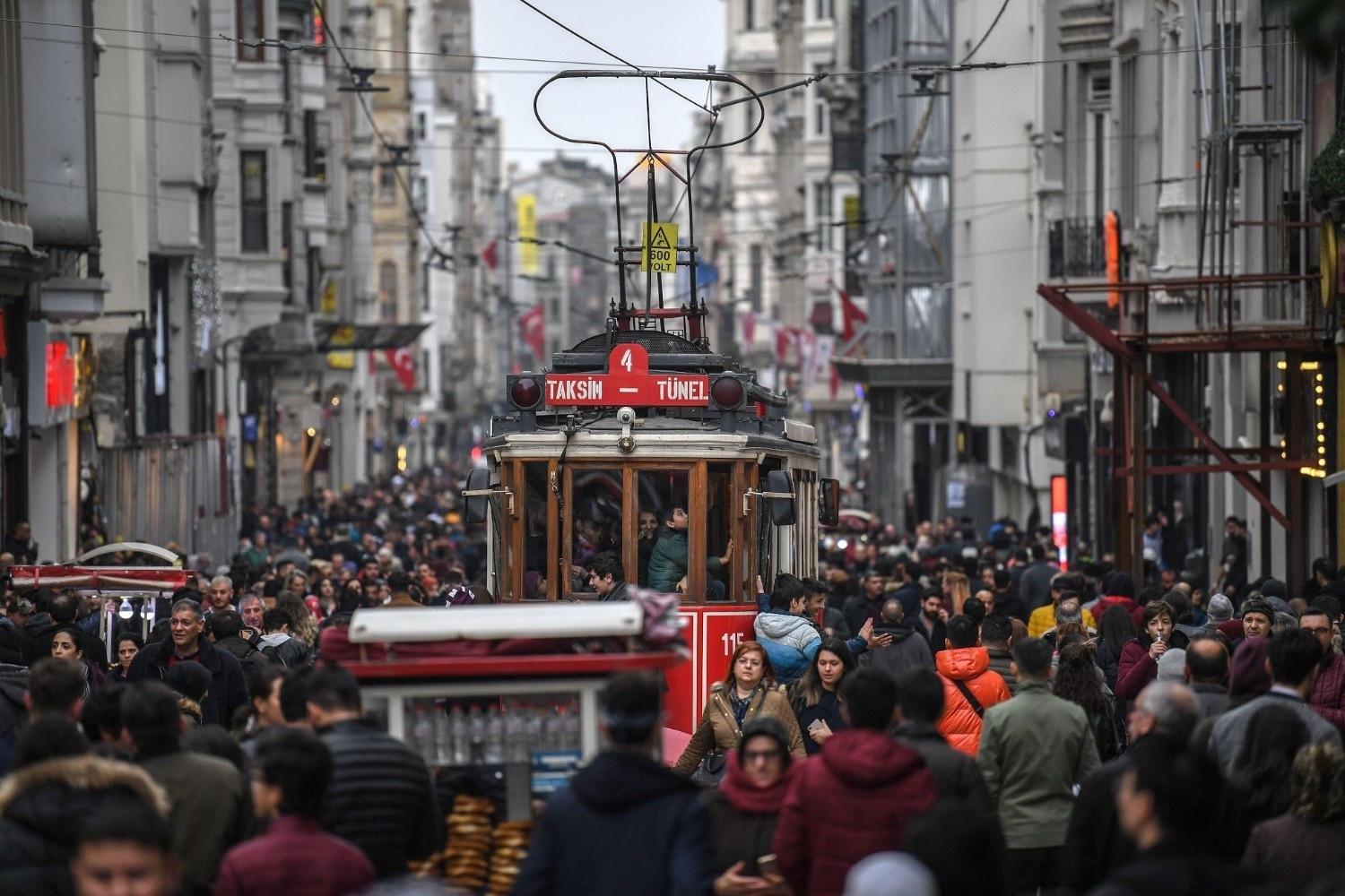 Jobless rate hits record low, Şimşek pledges productivity push