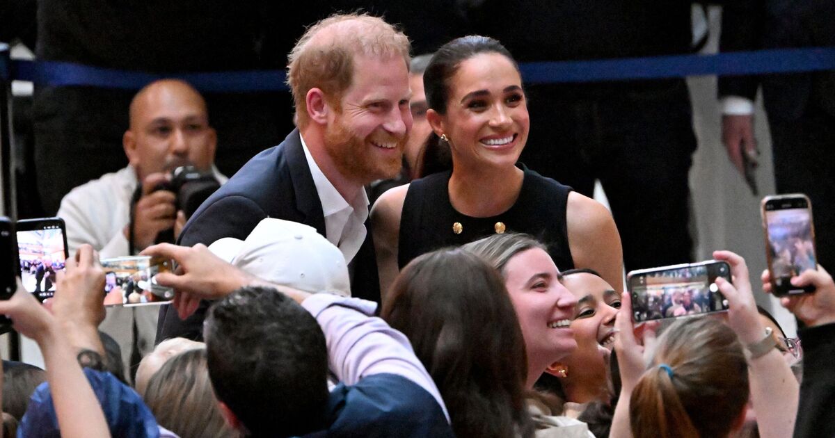 Royal Family LIVE: Harry and Meghan face 'test' as 4-word barb issued | Royal | News