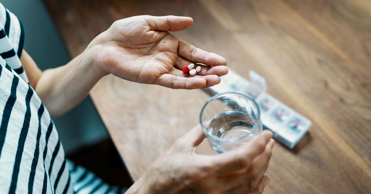 Arvostatin 'call 111' warning as NHS issues side effects list | UK | News