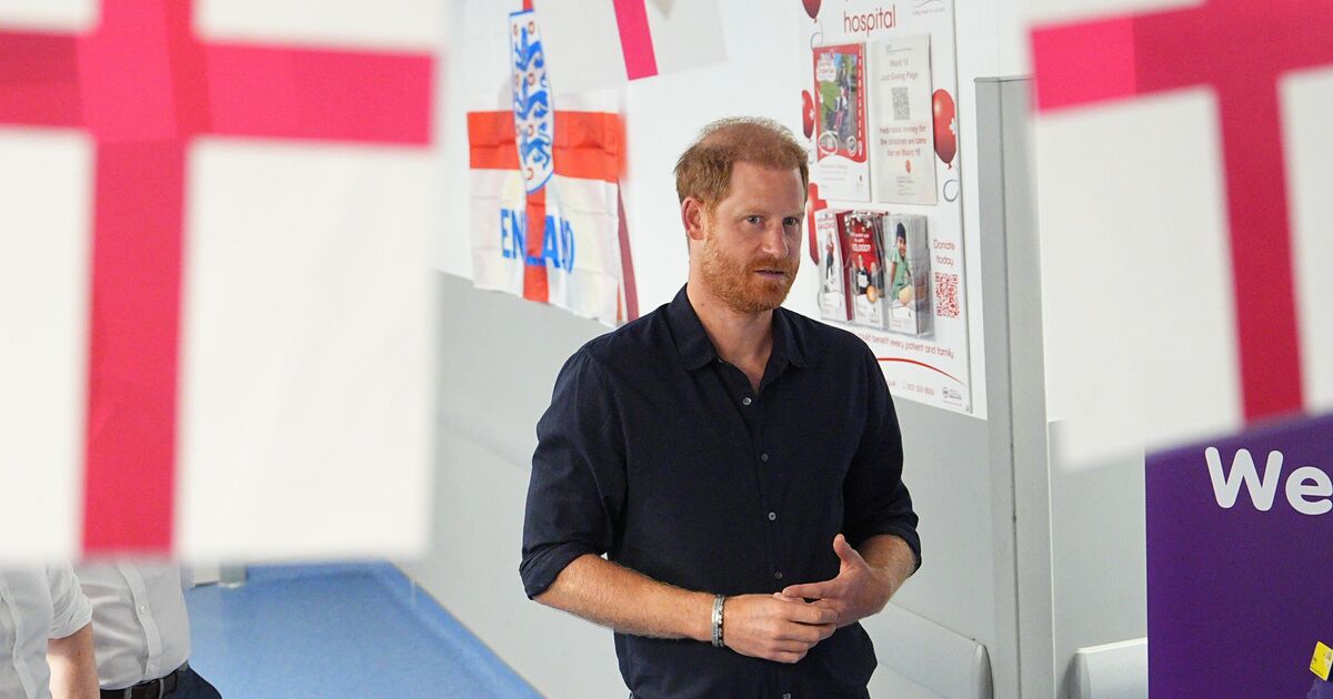 Prince Harry LIVE: Duke 'frantically' trying to get Meghan to UK | Royal | News