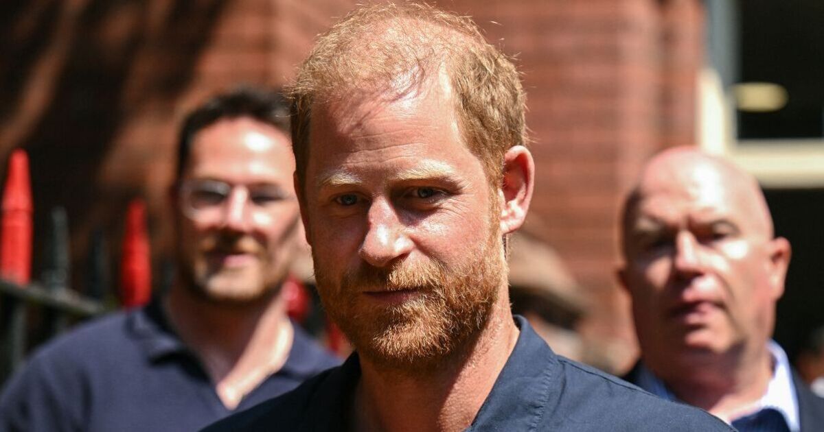 Prince Harry brutally skewered in savage 7-word attack by controversial author | Royal | News
