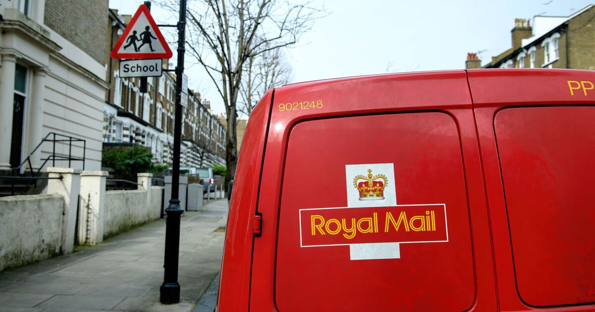 Royal Mail issues delay warning to 216 UK postcode areas today | UK | News
