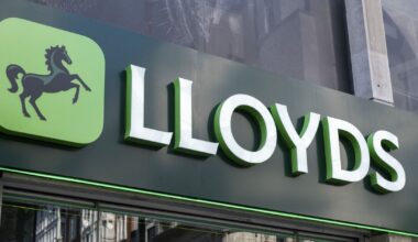 Lloyds to close 3 UK bank branches in August - full list of locations | UK | News