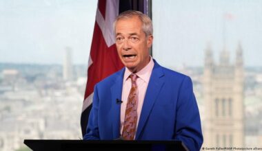 UK: Nigel Farage resigns as MP, to run again in by-election