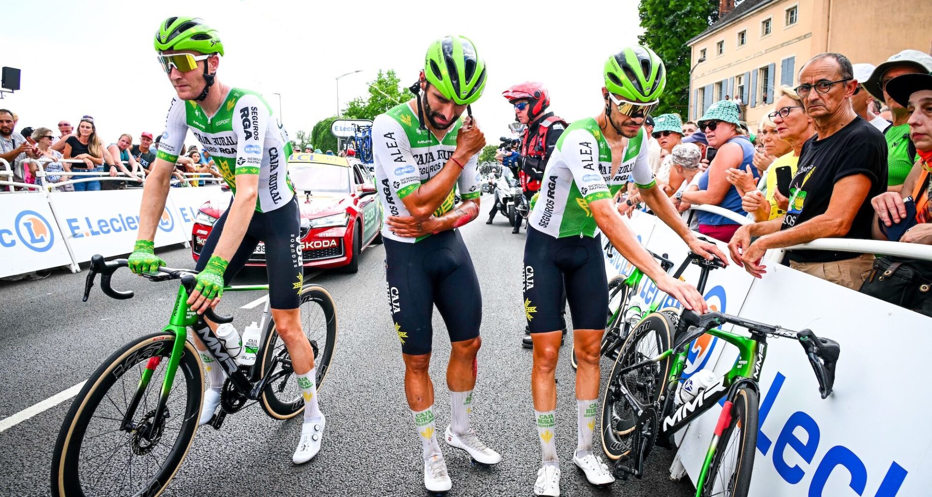'He was our big hope for the win' - Former Tour de France leader Fernándo Gaviria exits with broken collarbone