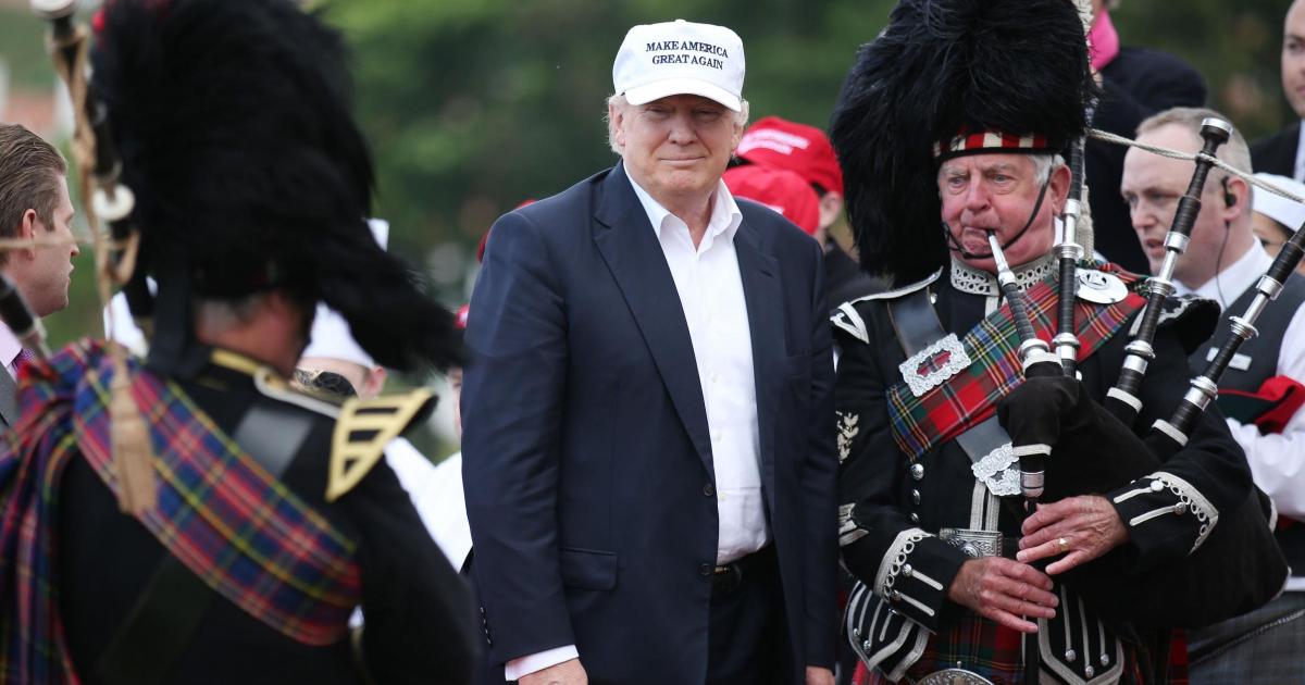 How much Donald Trump earns from his Scottish golf courses
