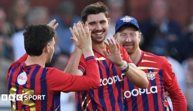 The Hundred 2026 LIVE: Manchester Super Giants vs Birmingham Phoenix - cricket score & radio commentary - BBC