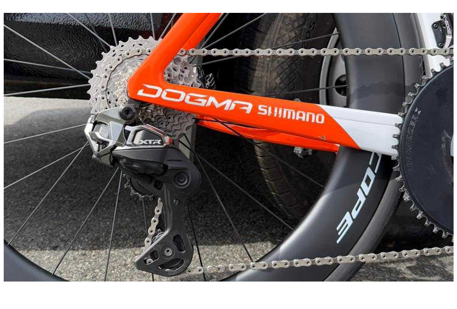 XTR rear mech on Ineos bike
