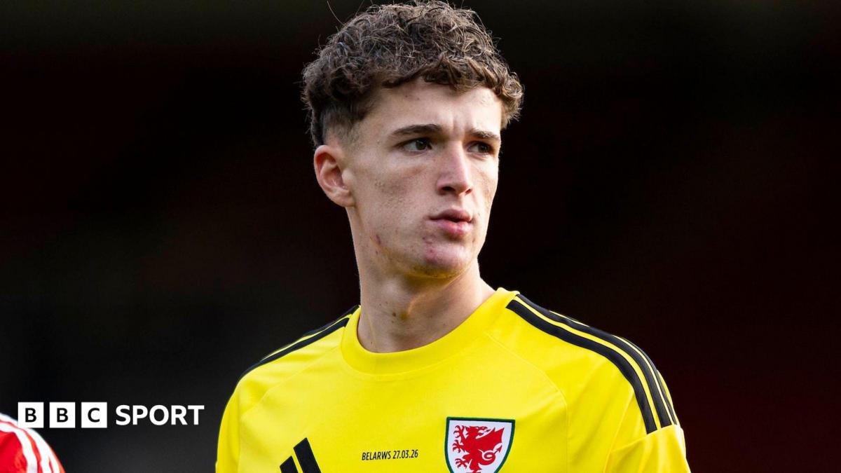 Kit Margetson on Wales Under-21 duty last season