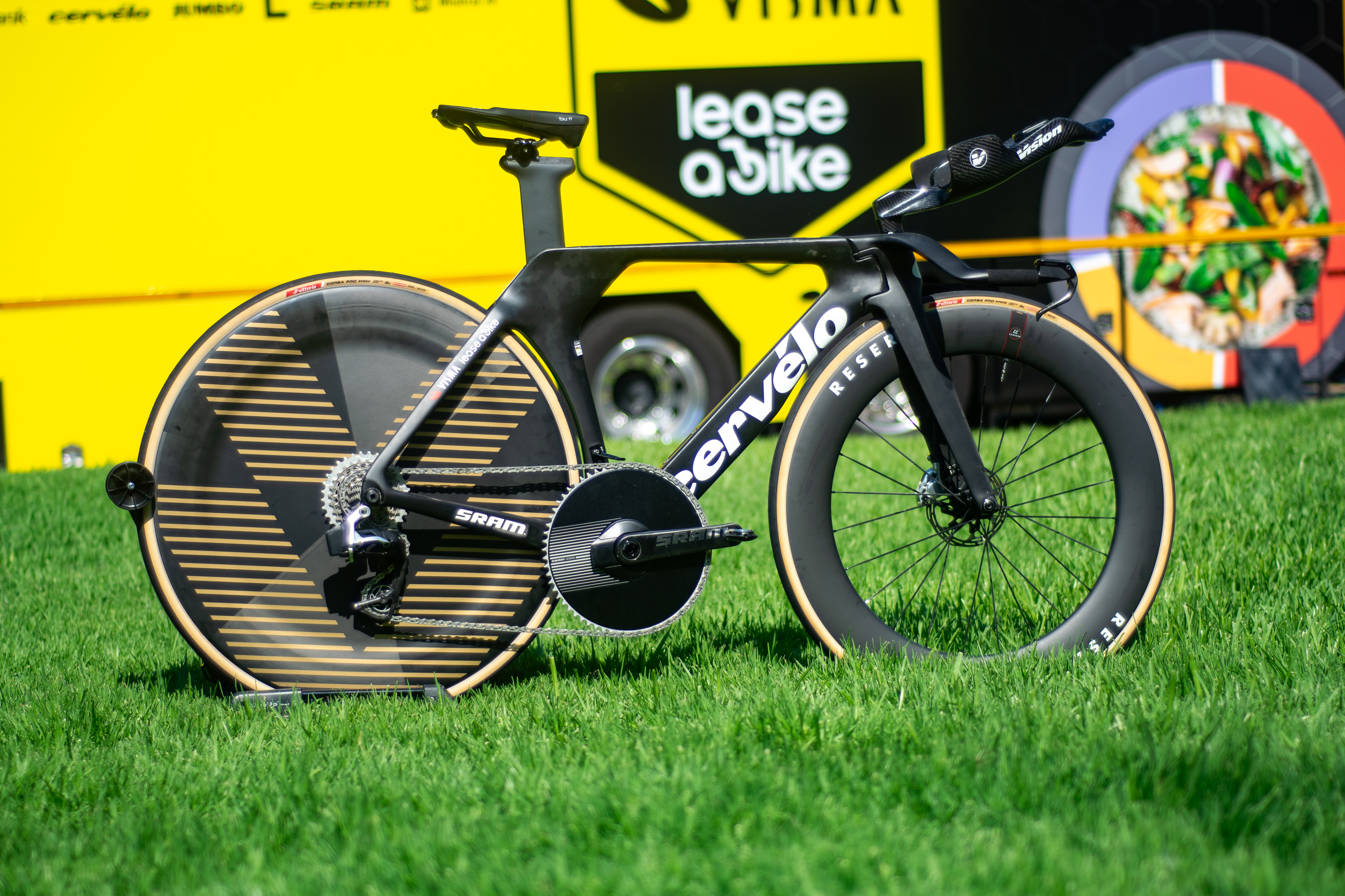 Jonas Vingegaard's Tour de France Cervelo P5 time trial bike