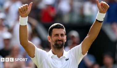 Novak Djokovic celebrates his victory over Roman Safiullin
