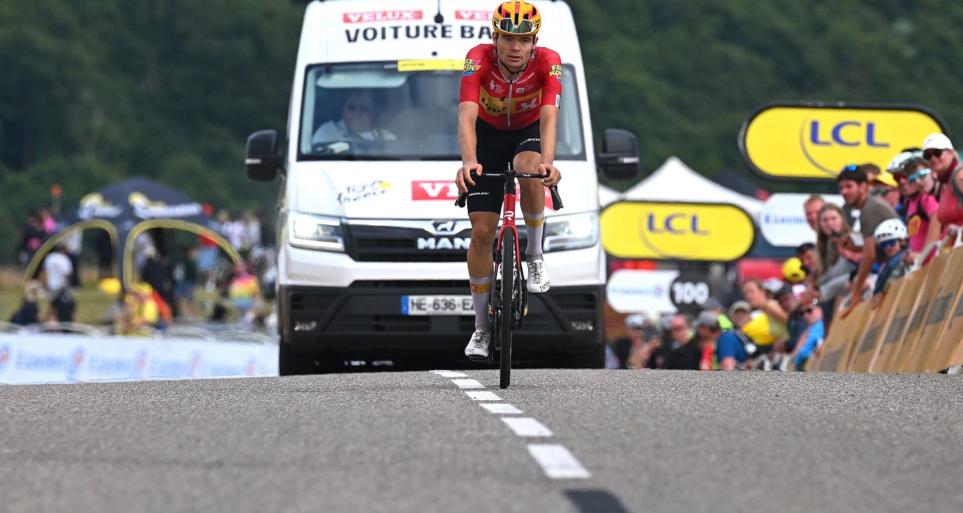 'Dropped alone on the first climb and then it is impossible' – Anthon Charmig fights through stage 14 but time cut ends his Tour de France
