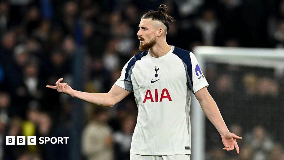 Radu Dragusin in action for Tottenham
