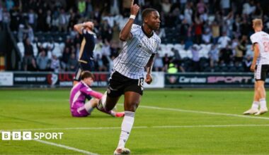 Malik Dijksteel celebrates his dramatic winner against East Kilbride
