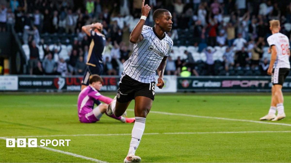 Malik Dijksteel celebrates his dramatic winner against East Kilbride