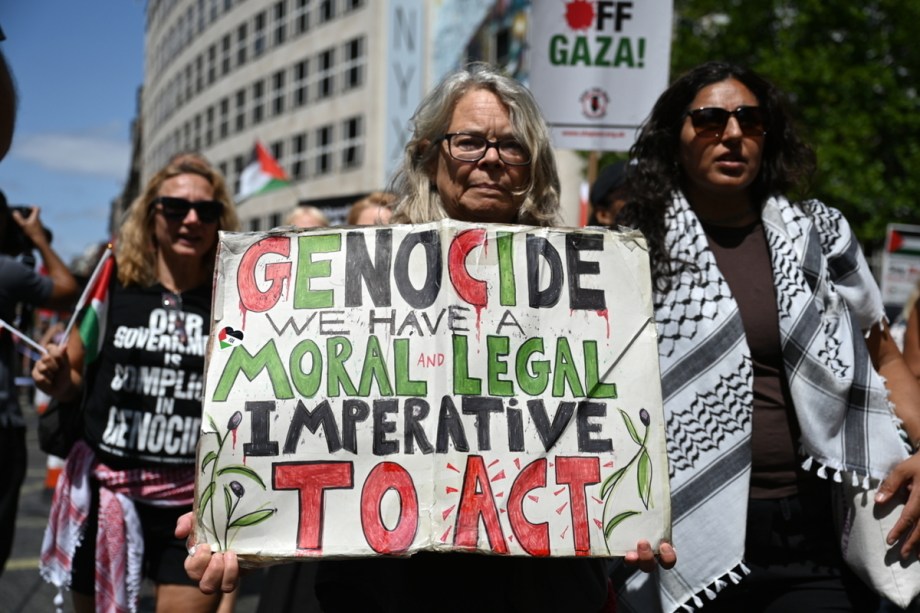 UK government rejects calls to recognise Gaza genocide despite UN findings – Middle East Monitor