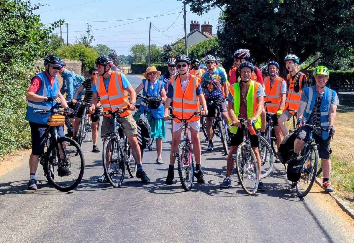 ‘Breaking the Boundaries’: Mass ride to Henry Moore Studios & Gardens and back highlights town council’s resolve to break down barriers to cycling in Bishop’s Stortford