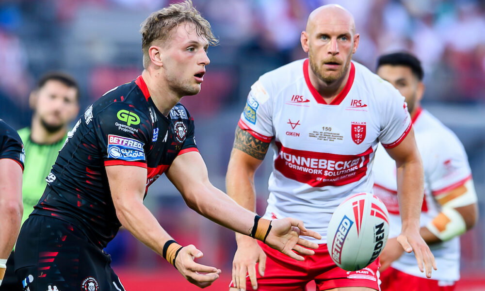 Wigan Warriors duo join Championship club on loan despite recent injury worries