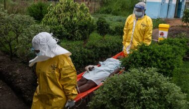 Ebola deaths in DR Congo exceed 500 as health workers threaten to strike