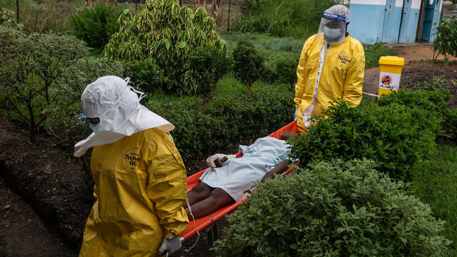 Ebola deaths in DR Congo exceed 500 as health workers threaten to strike