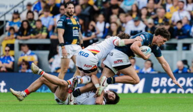 Leeds Rhinos sign rugby union convert to new long-term deal