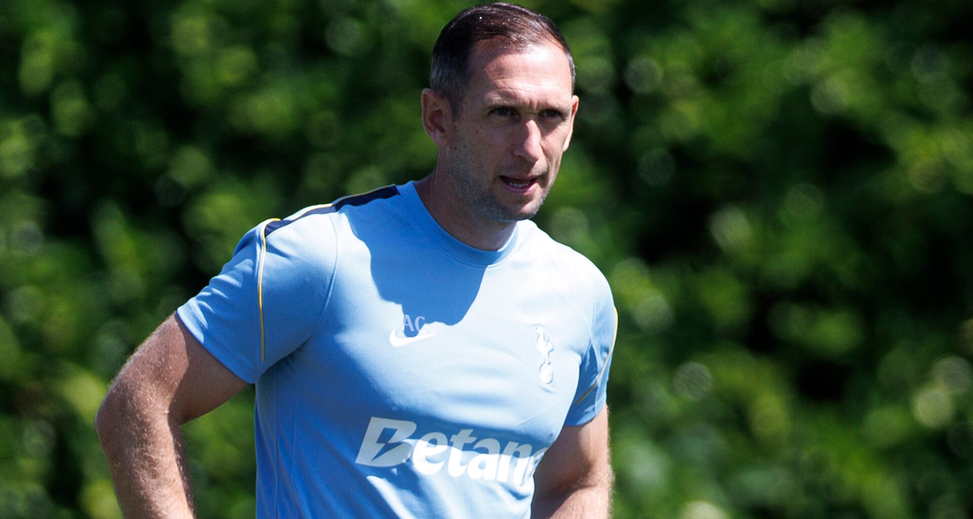 Andrew Crofts joins Roberto's coaching team