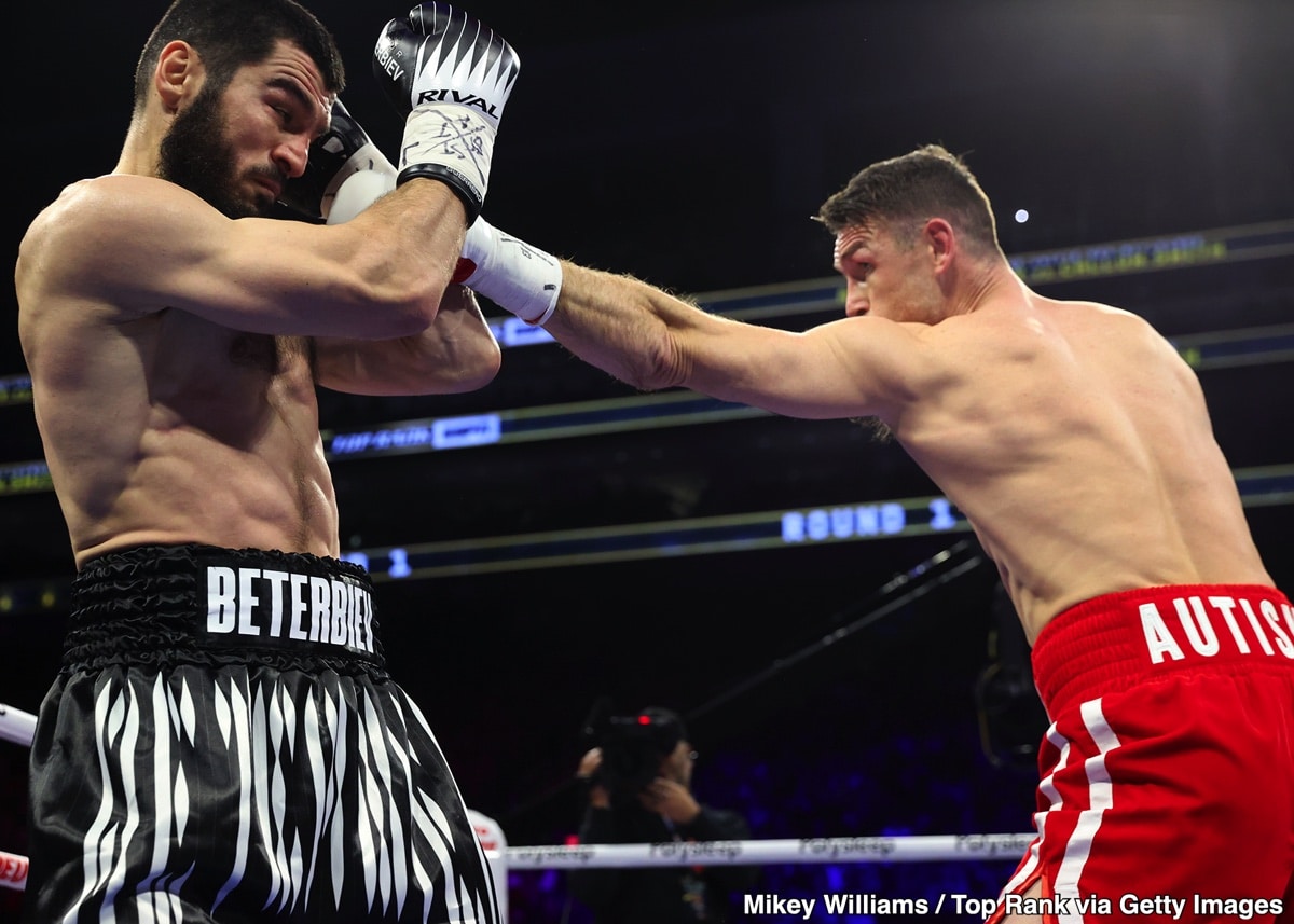 McGirt Says Callum Smith Has the Style to Beat Dmitry Bivol