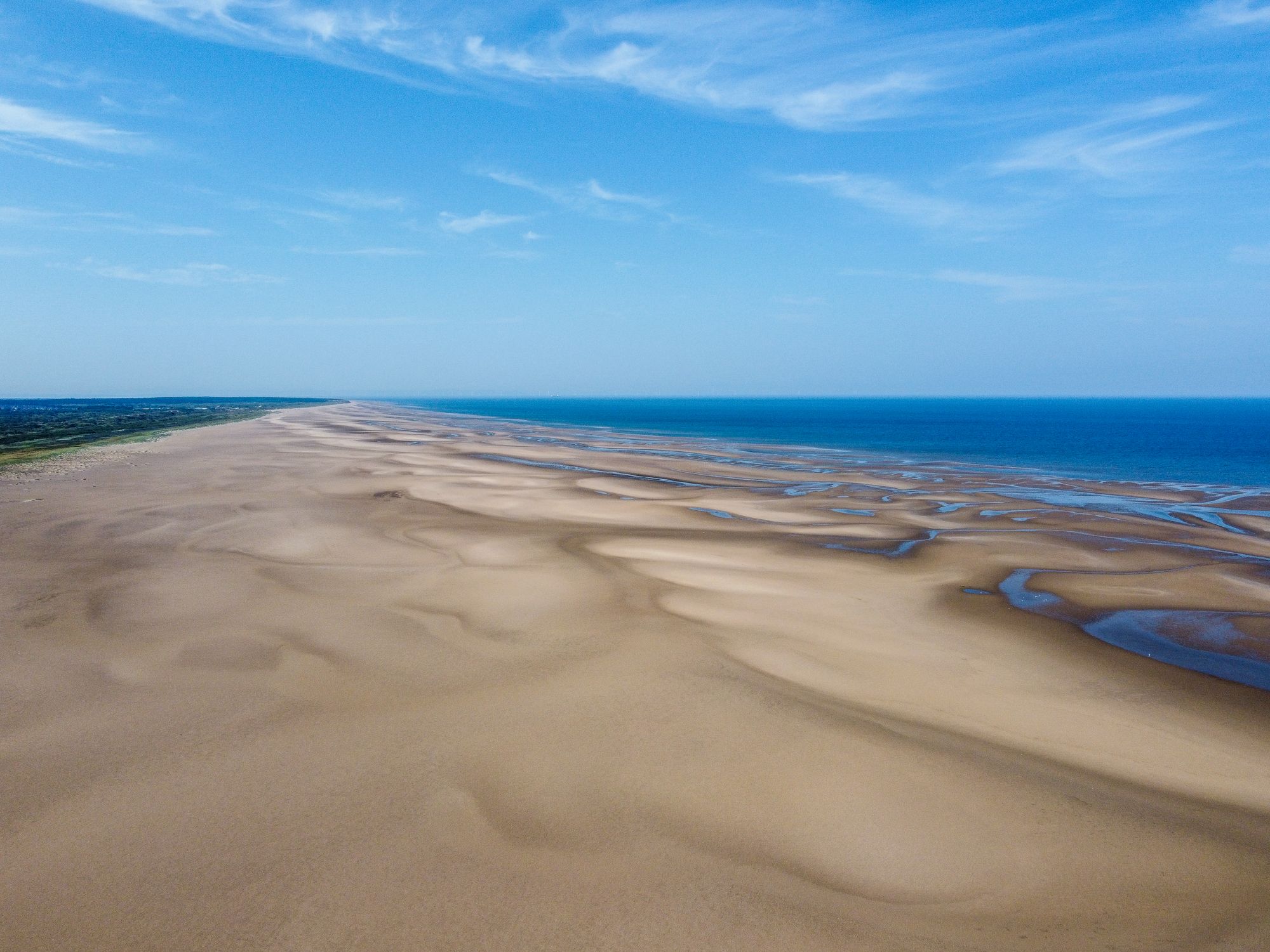 From golden beaches to gastronomic delights, Birkdale is a must-visit during your stay