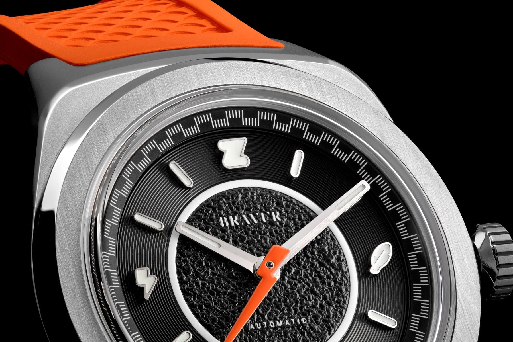 Dial of the Bravur × Zwift Limited Edition