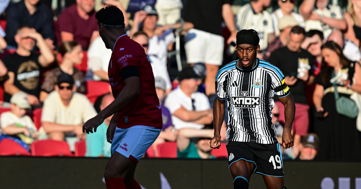 Bristol City 4 Newcastle United 1