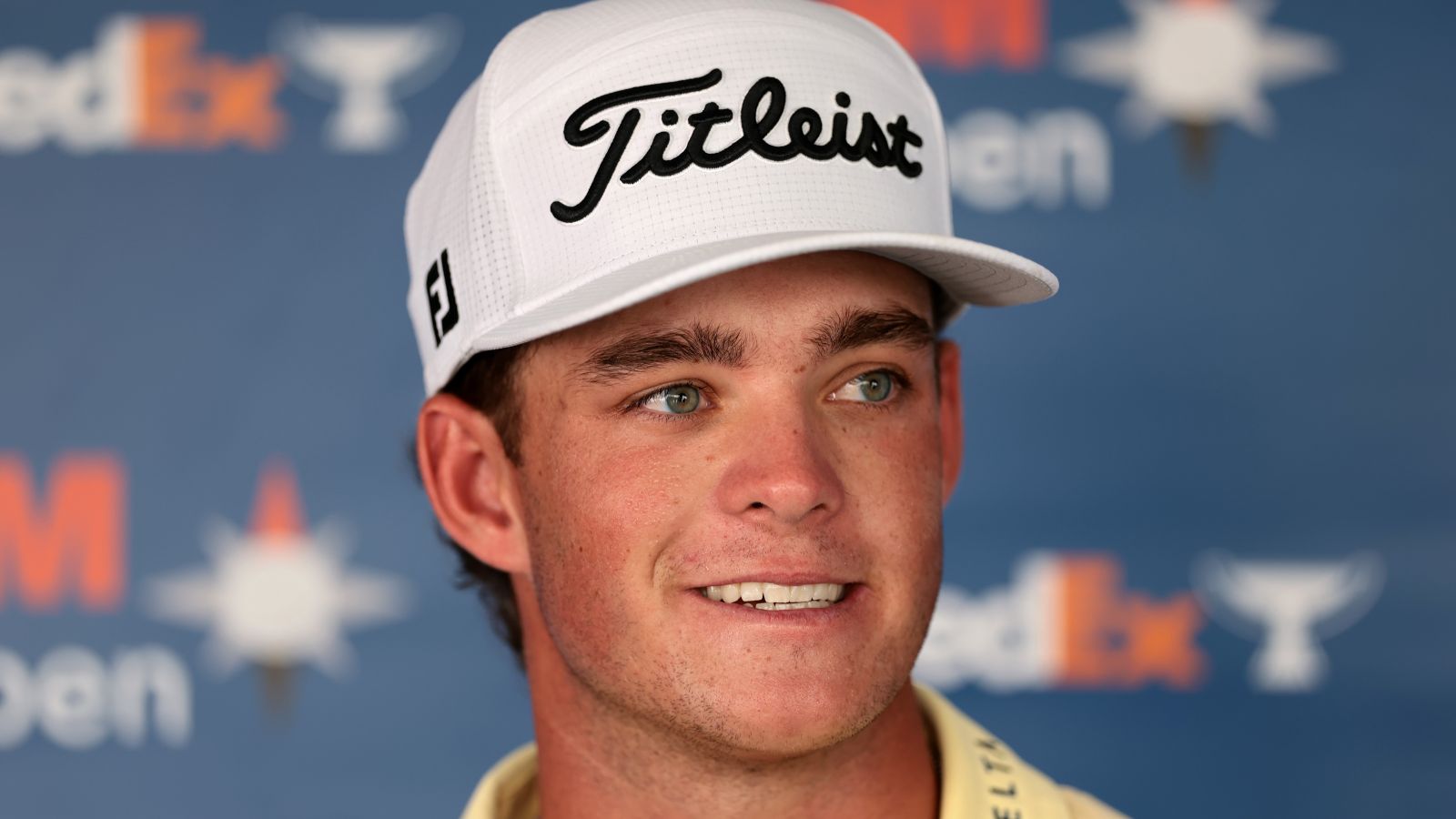 PGA Tour rookie dominant to end third round in Blaine - News