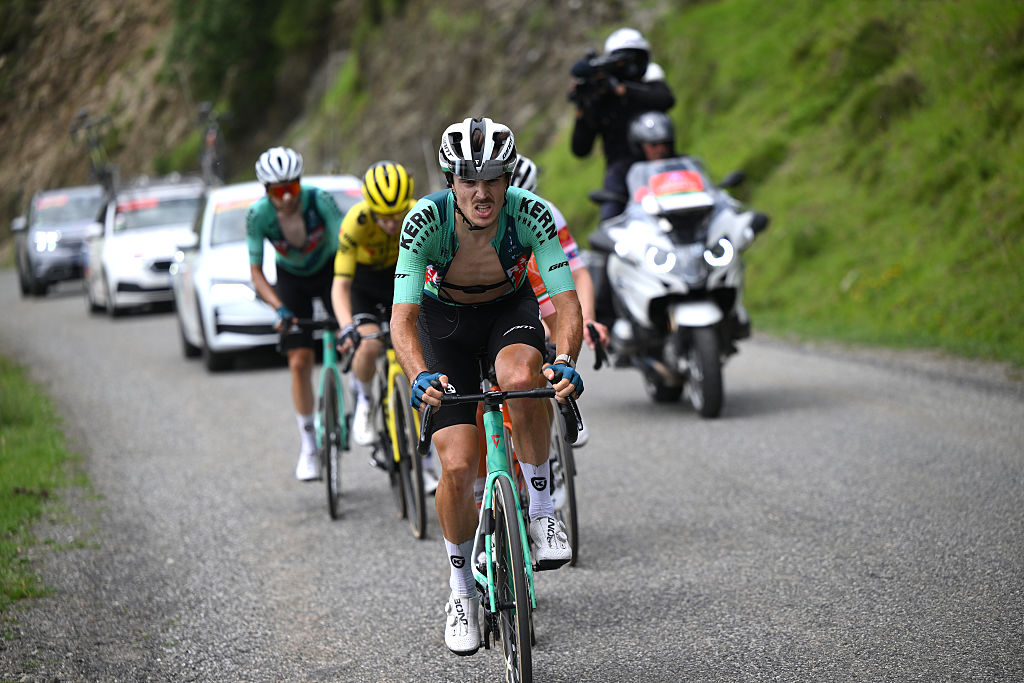 Urko Berrade on the attack during a 2026 race in France