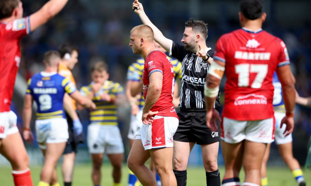Mikey Lewis a ‘bad loser’ as Jon Wilkin slams Hull KR star after petulant act