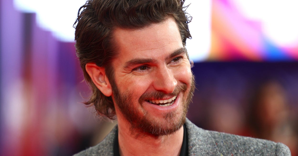 The Internet Can't Stop Making The Same Joke About Andrew Garfield's Longer Hairdo - BuzzFeed