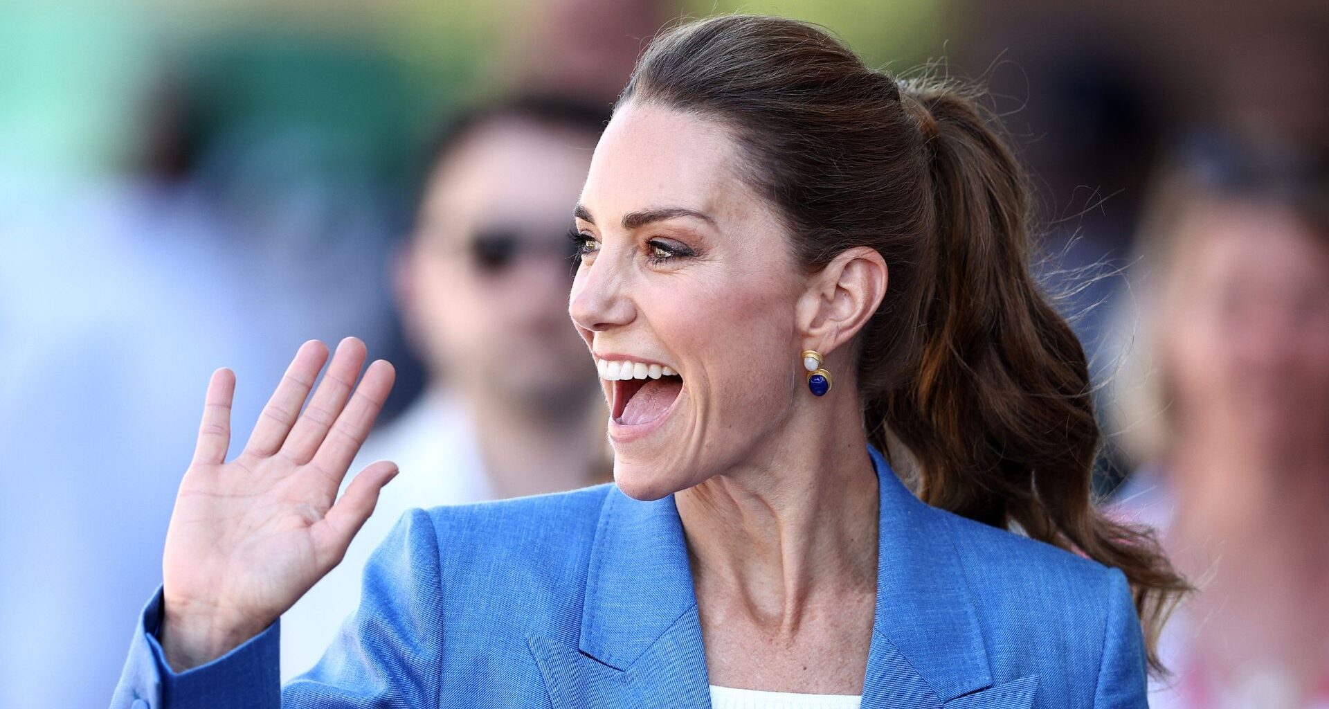 Kate Middleton waving to crowd