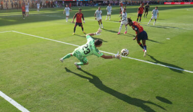 EAST RUTHERFORD, NEW JERSEY - JULY 19: (EDITORS NOTE: Image was captured using a remote netcam) Nico Williams #17 of Spain heads the ball saved by Emiliano Martinez #23 of Argentina during the FIFA World Cup 2026 Final match between Spain and Argentina at New York New Jersey Stadium on July 19, 2026 in East Rutherford, New Jersey. (Photo by Dan Mullan/Getty Images)