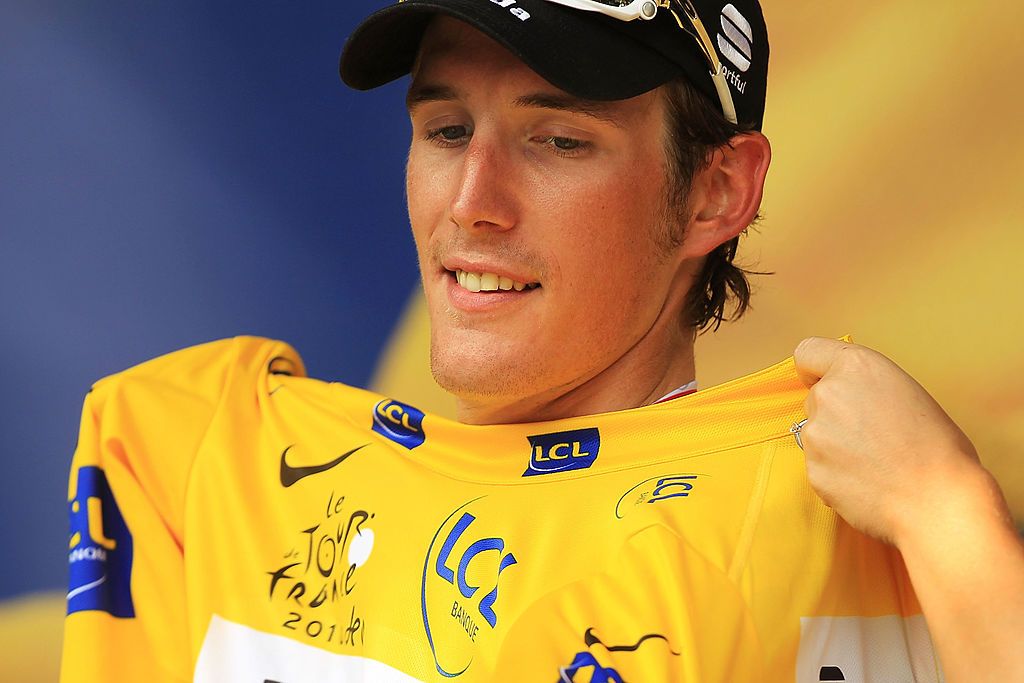 2010 Tour de France: Andy Schleck puts on the yellow jersey