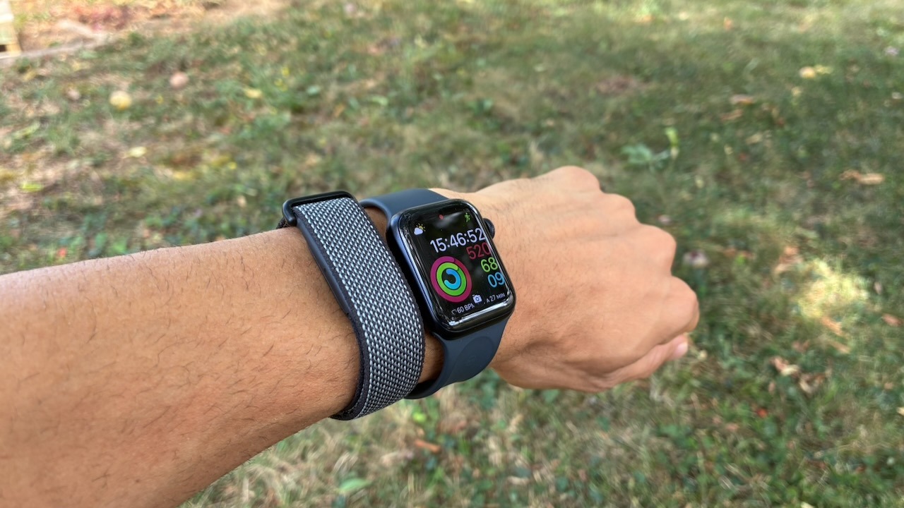 Fitbit Air Apple Watch SE 3