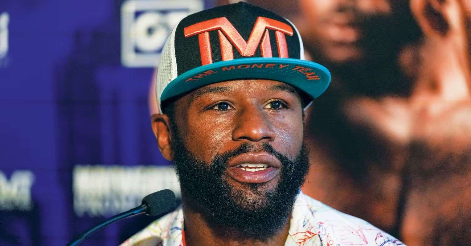 Floyd Mayweather names his current top five boxers: “He’s a hell of a fighter”