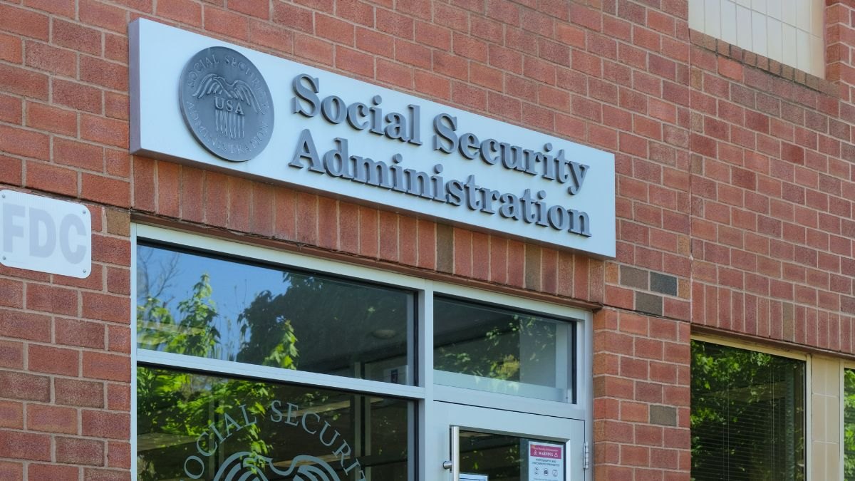 Social Security Administration 2027 COLA: New Forecast Revealed